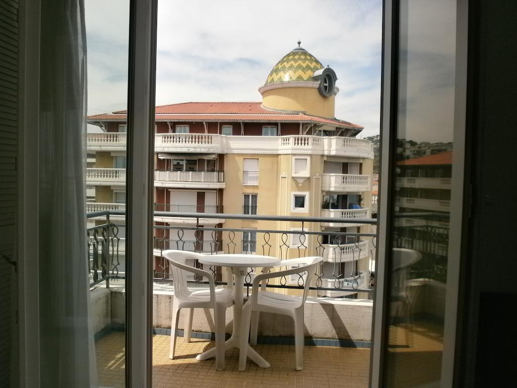 Hotel Magnan Niza Habitación foto